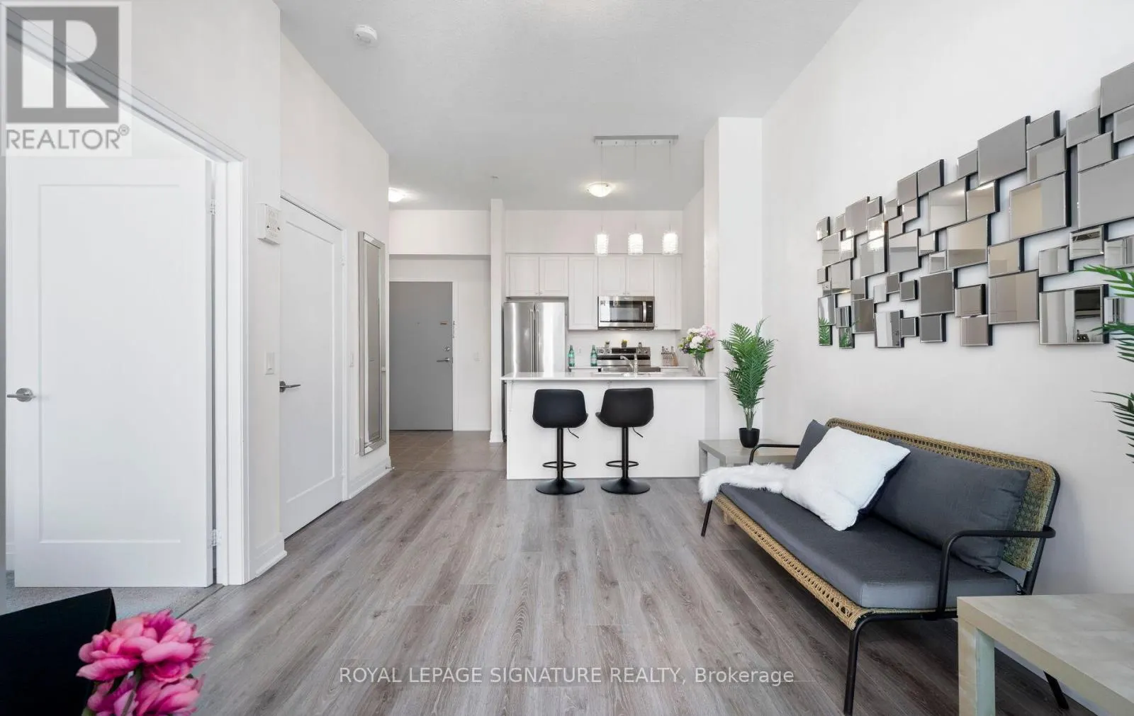 628 - 16 CONCORD PLACE