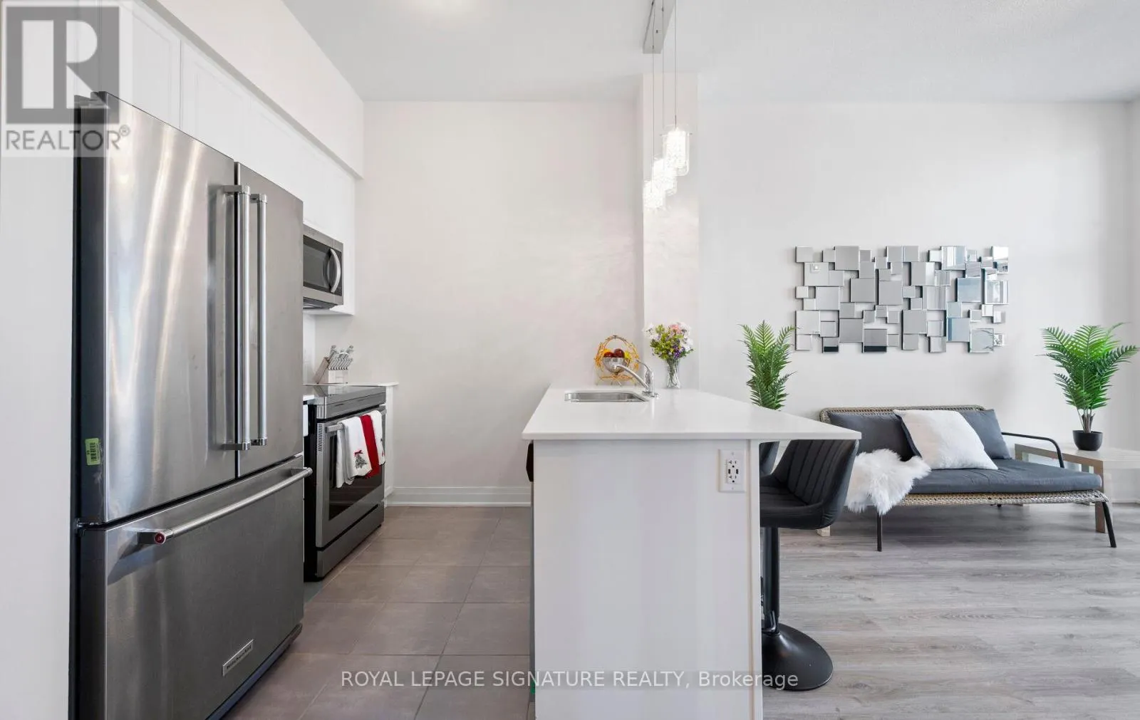 628 - 16 CONCORD PLACE