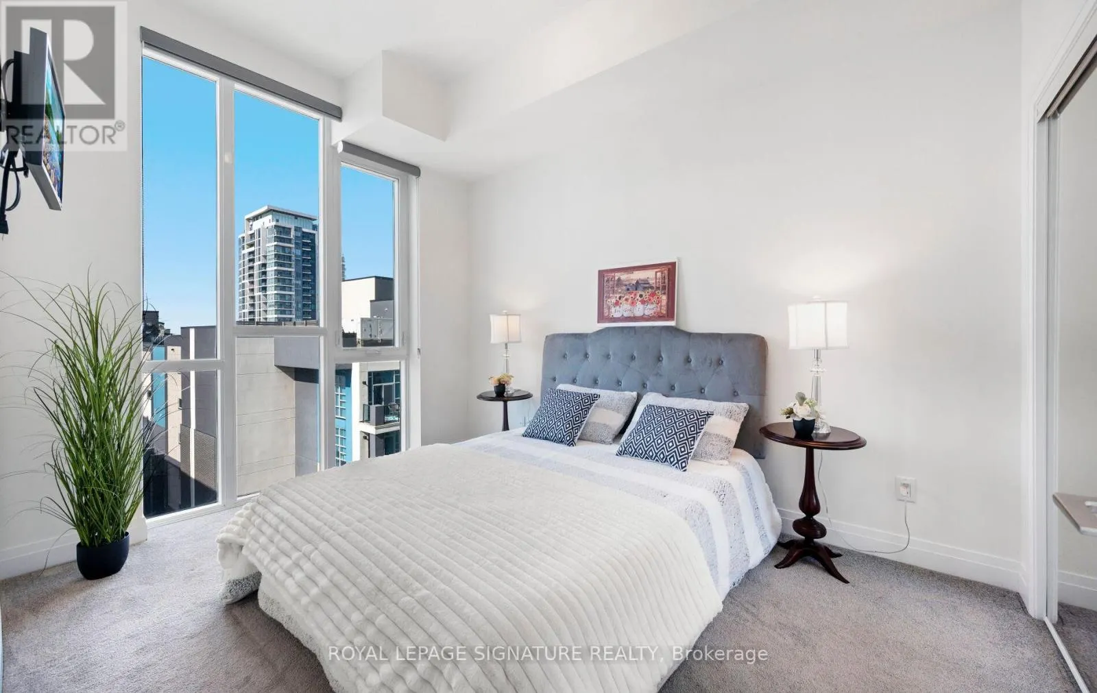 628 - 16 CONCORD PLACE