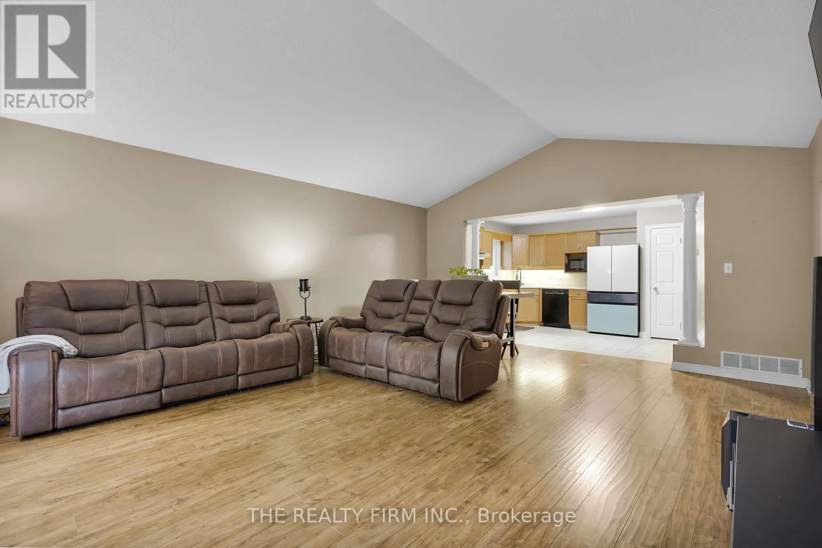 17 - 20 WINDEMERE PLACE, #17