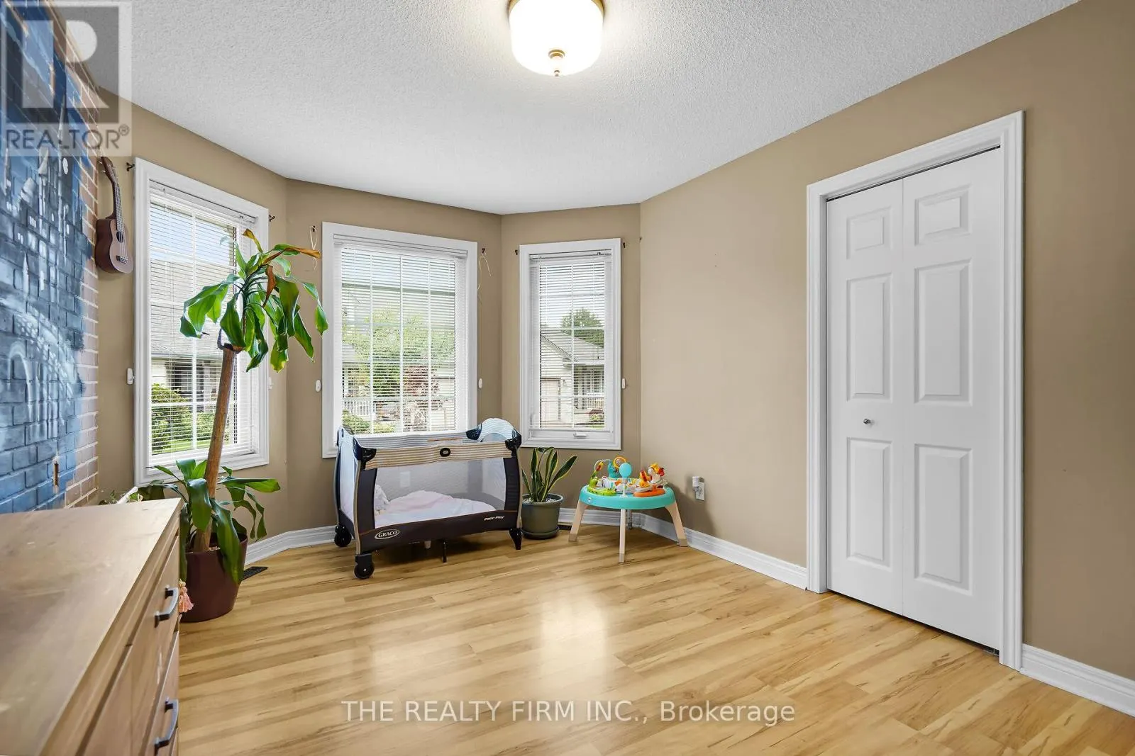 17 - 20 WINDEMERE PLACE, #17