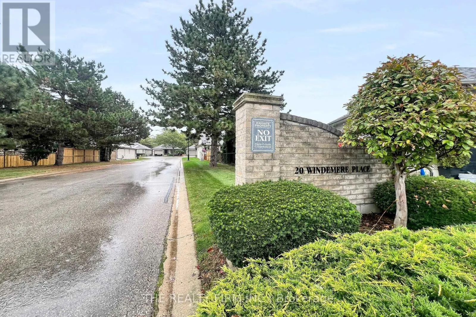 17 - 20 WINDEMERE PLACE, #17