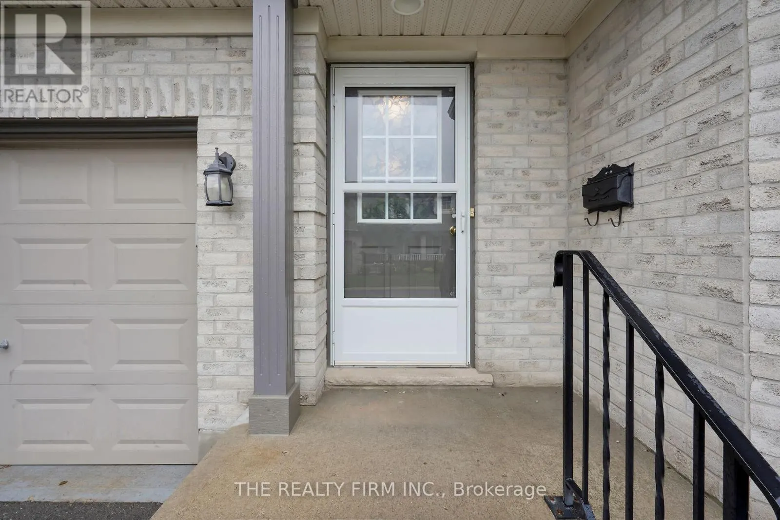 17 - 20 WINDEMERE PLACE, #17