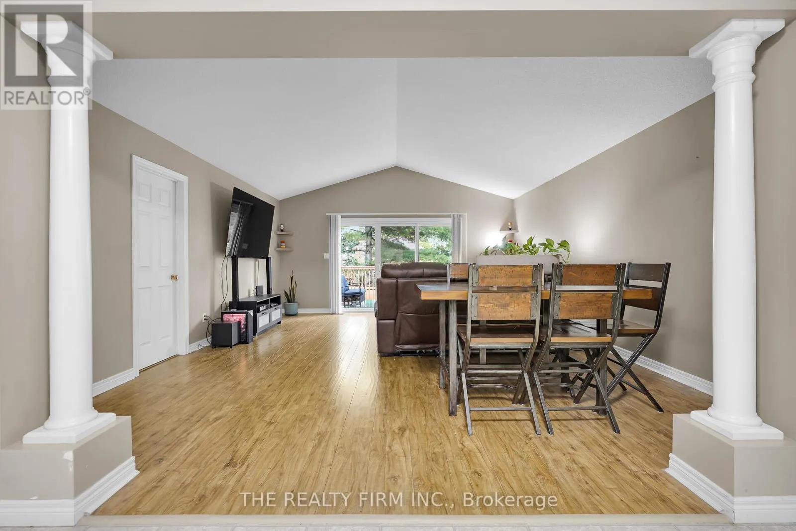 17 - 20 WINDEMERE PLACE, #17