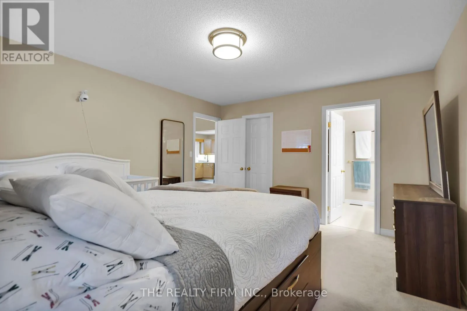 17 - 20 WINDEMERE PLACE, #17