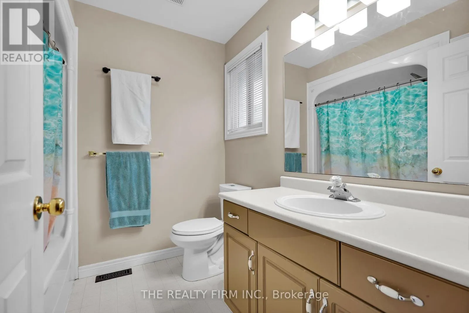 17 - 20 WINDEMERE PLACE, #17