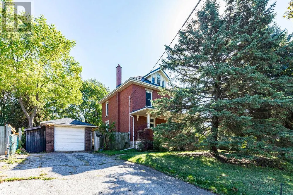 627 ERAMOSA ROAD