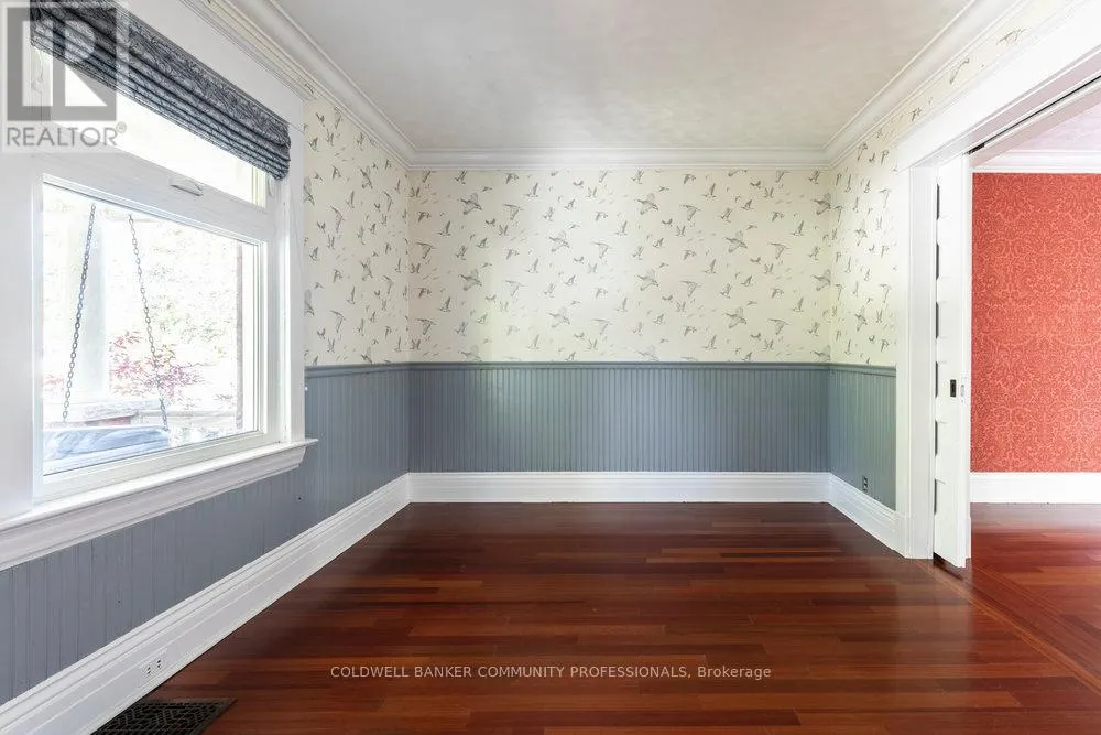 627 ERAMOSA ROAD