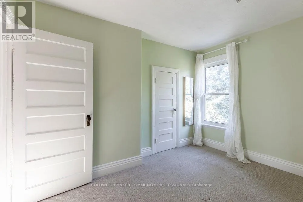 627 ERAMOSA ROAD