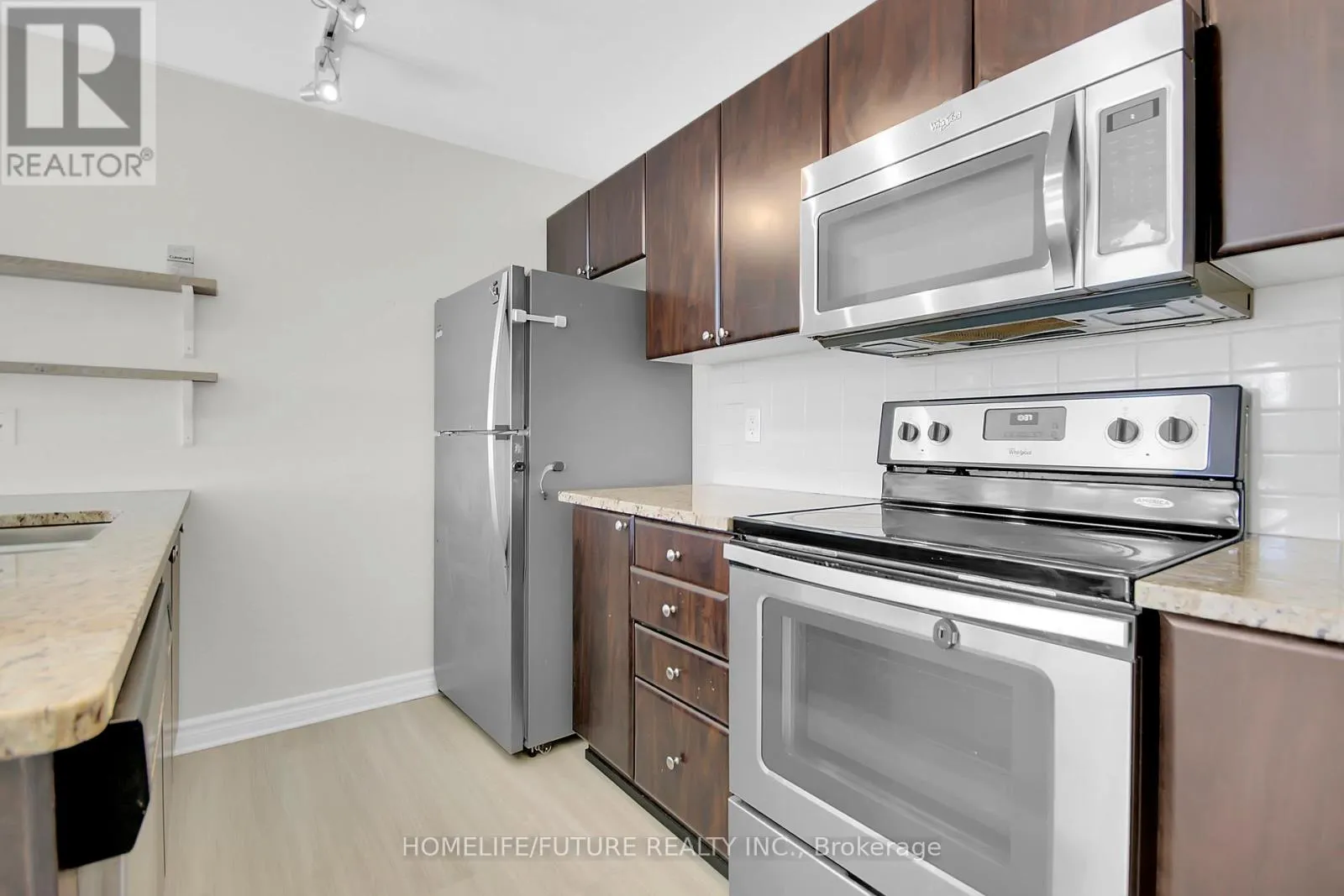 J - 366 WOOD ACRES GROVE
