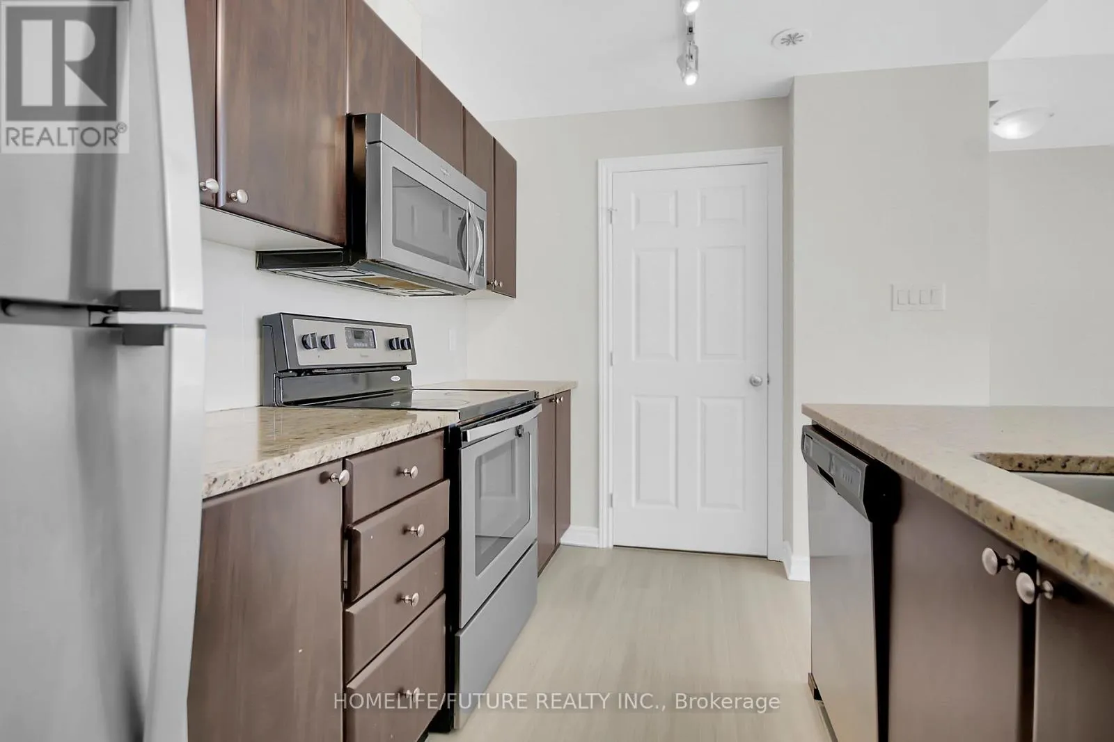 J - 366 WOOD ACRES GROVE