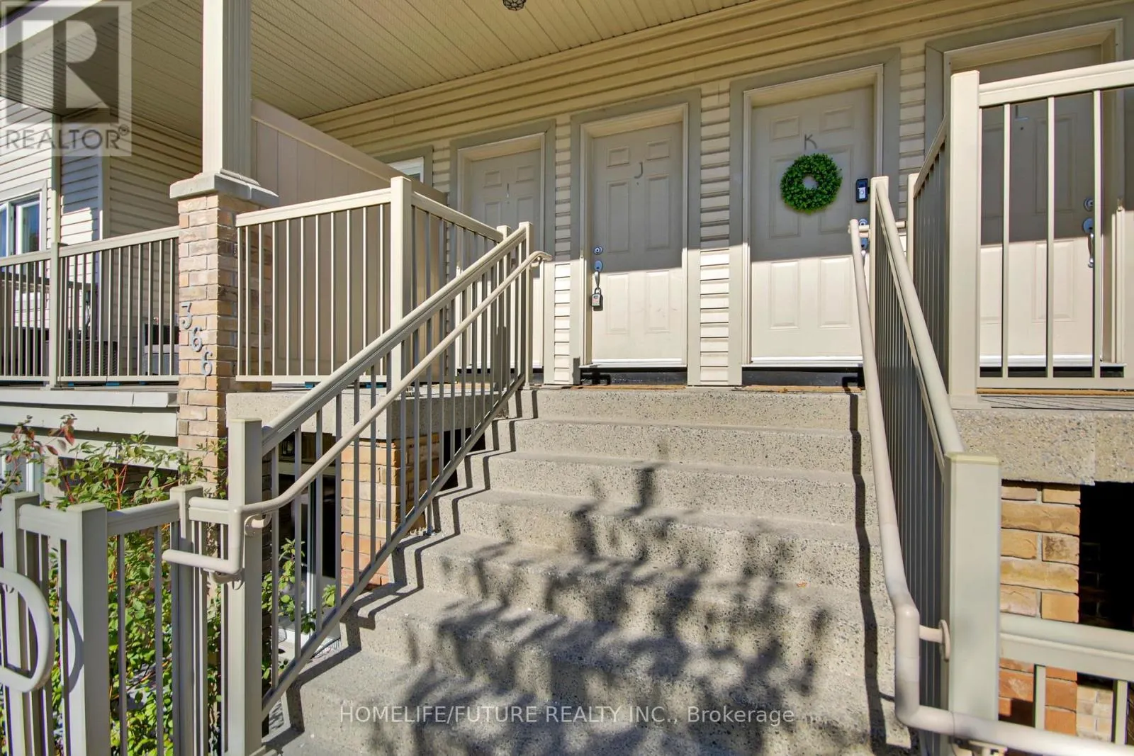 J - 366 WOOD ACRES GROVE