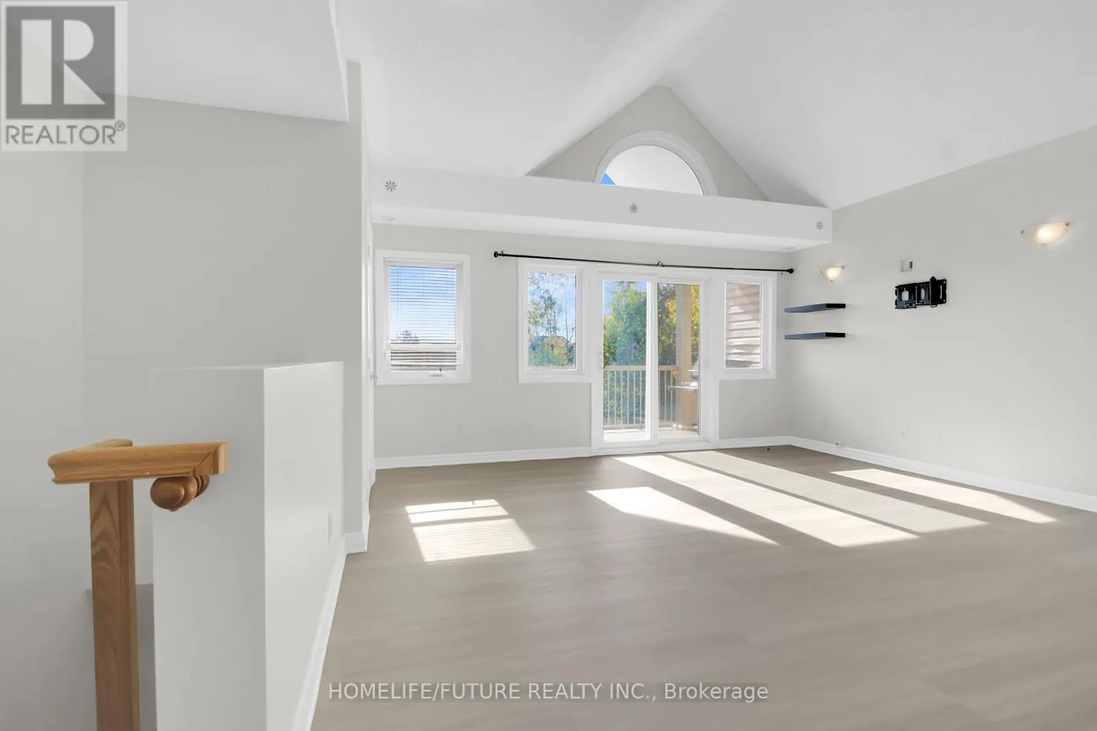J - 366 WOOD ACRES GROVE