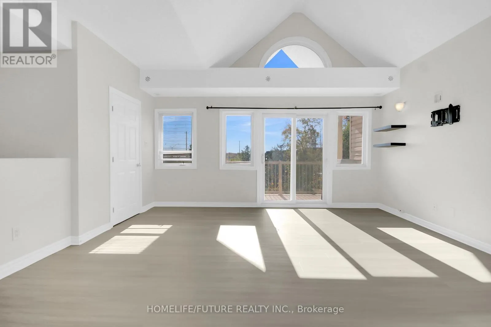 J - 366 WOOD ACRES GROVE