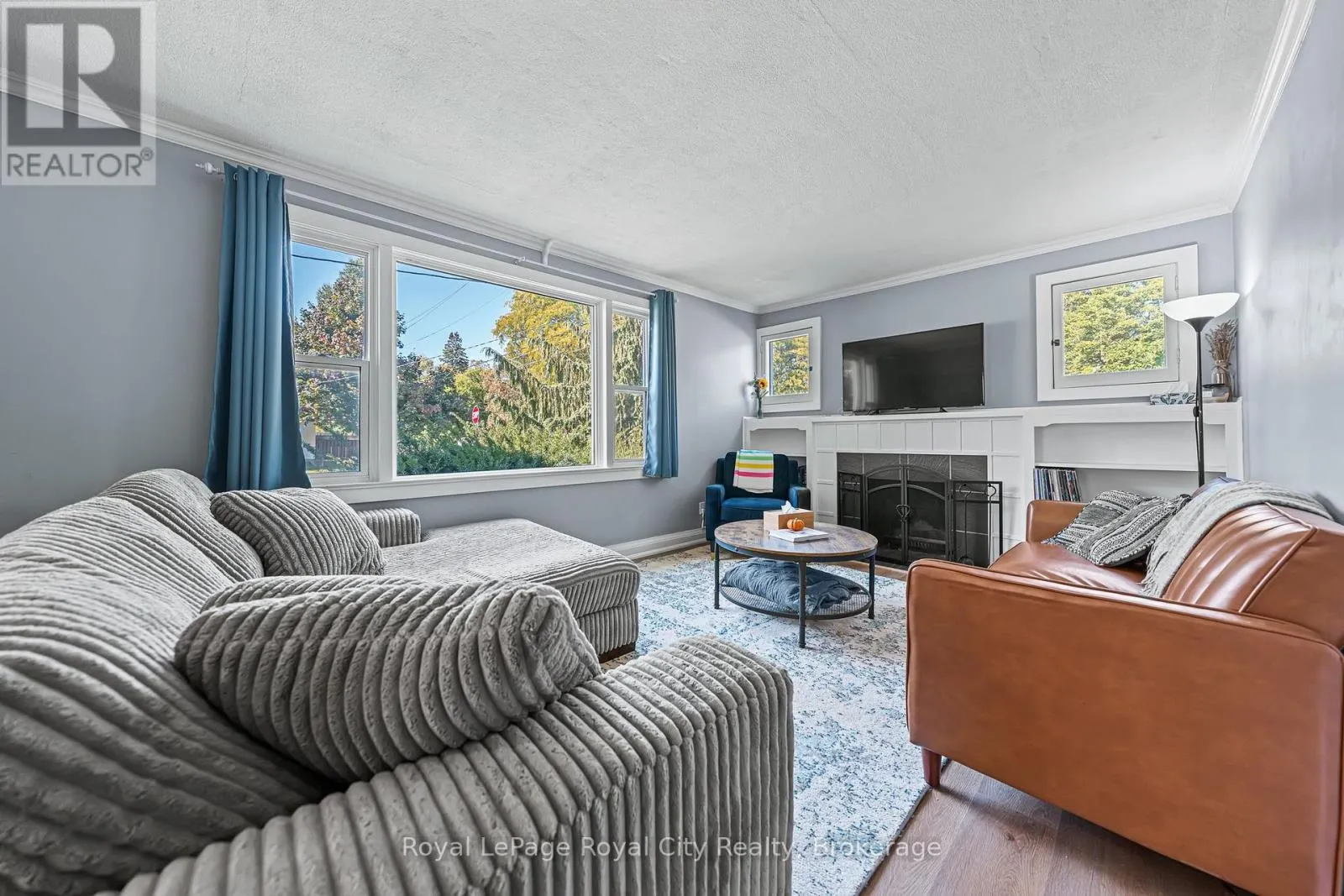 15 DUDHOPE AVENUE