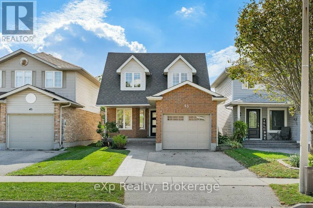 43 BOULDER CRESCENT