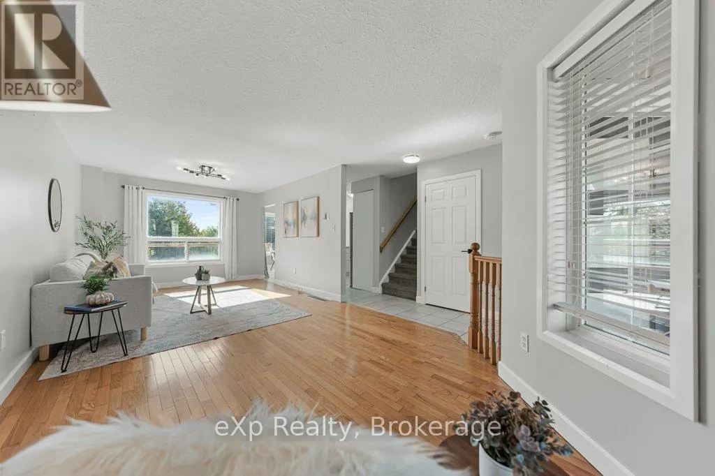 43 BOULDER CRESCENT