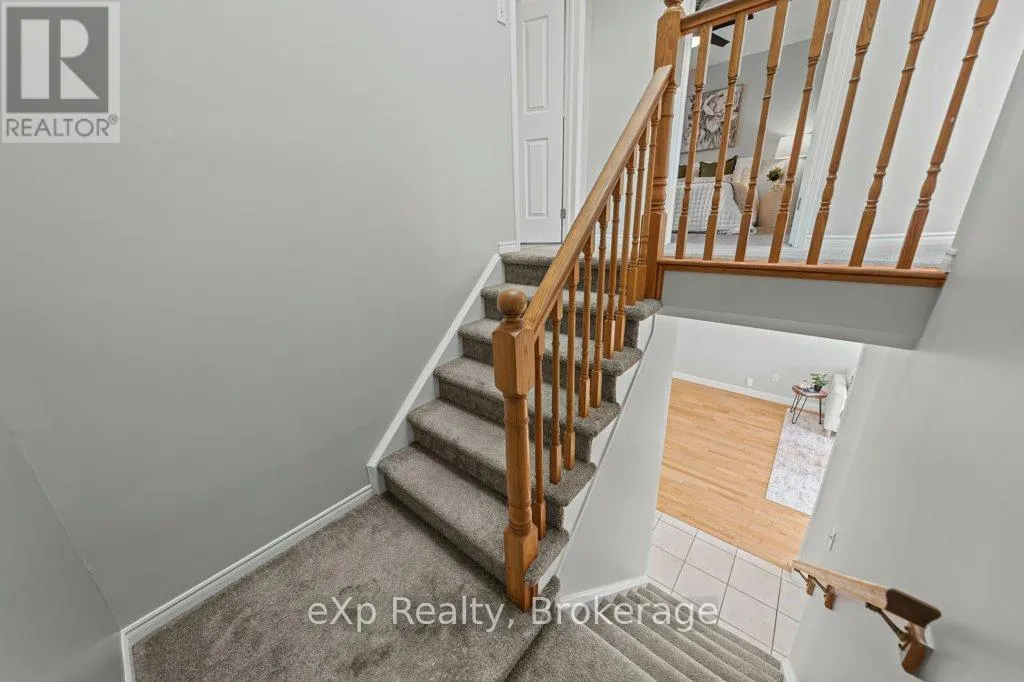 43 BOULDER CRESCENT