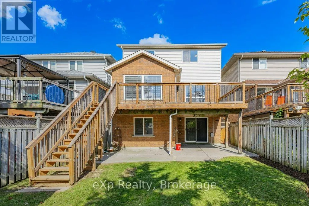43 BOULDER CRESCENT