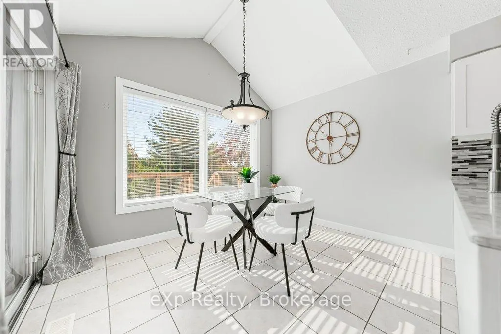 43 BOULDER CRESCENT
