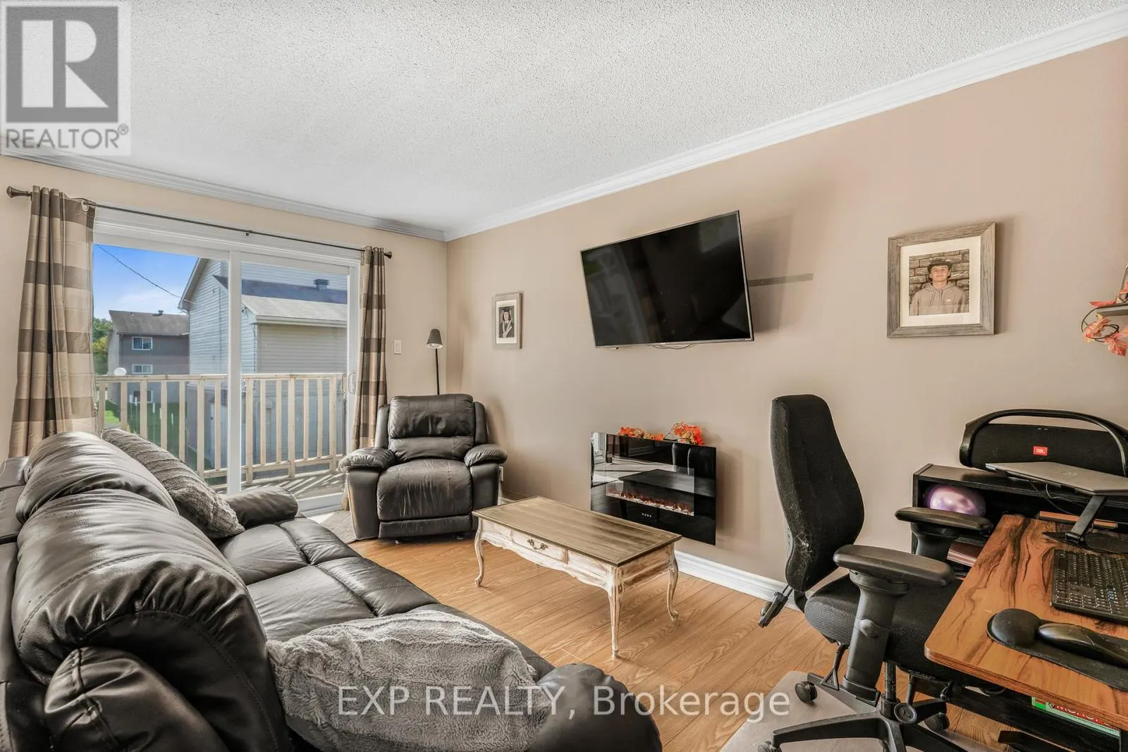 8 - 776 ST JEAN STREET