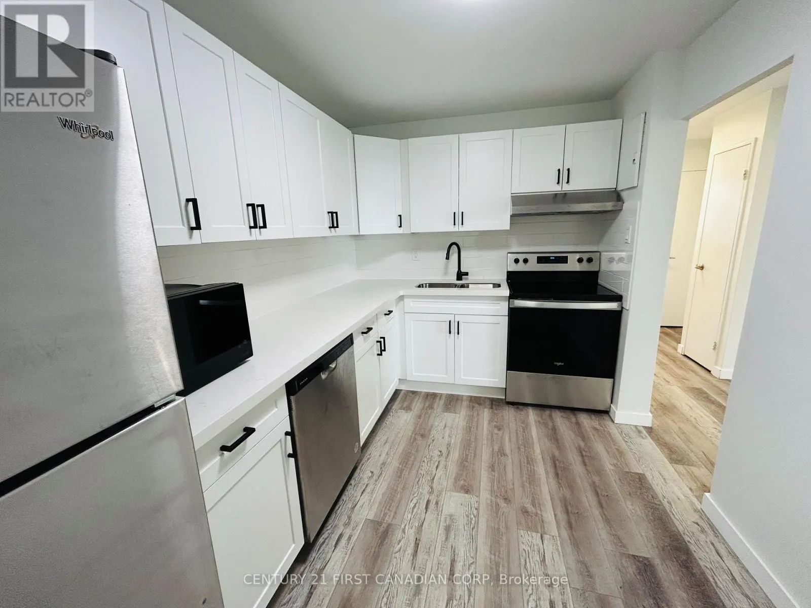 802 - 573 MORNINGTON AVENUE, #802