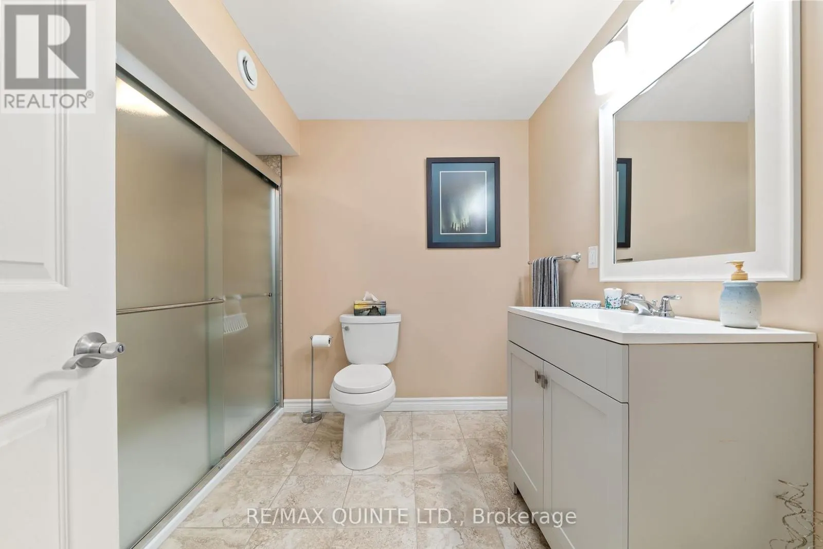 24 GRACEFIELD LANE