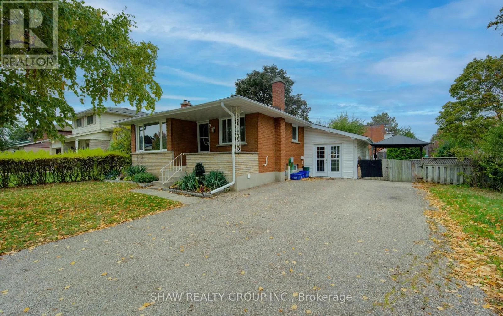 7 HUDSON CRESCENT