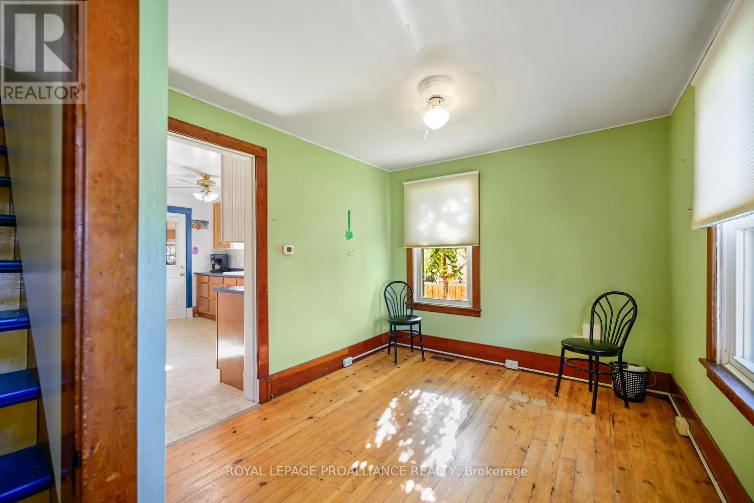 187 JAMES STREET E