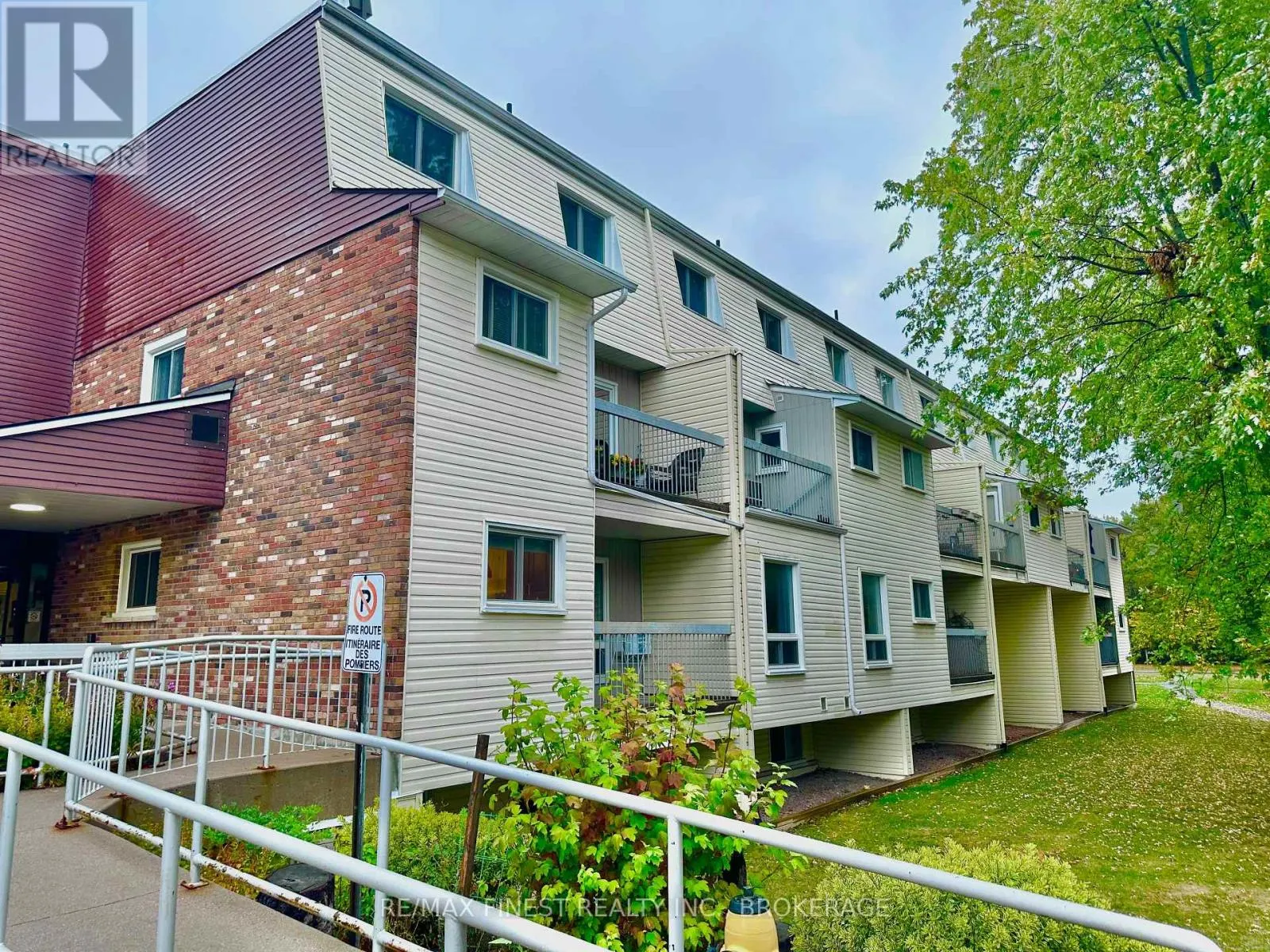 107 - 1010 PEMBRIDGE CRESCENT, #107