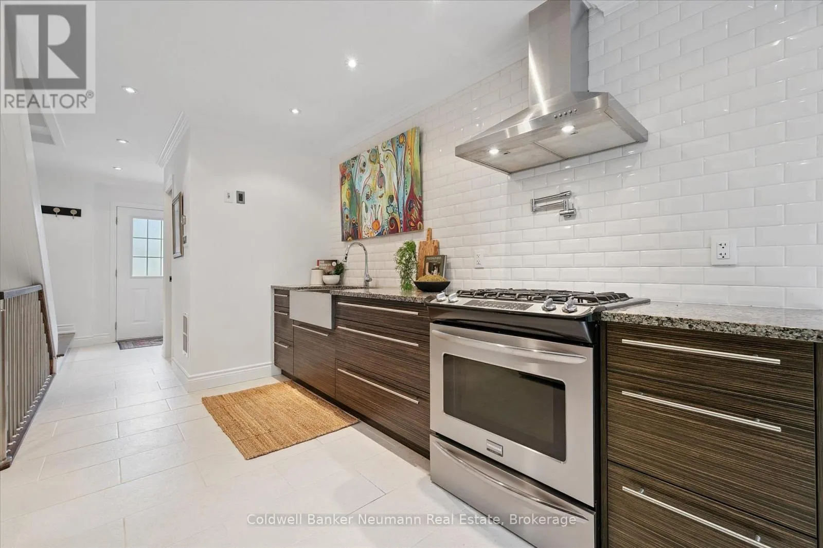 61 - 295 WATER STREET, #61