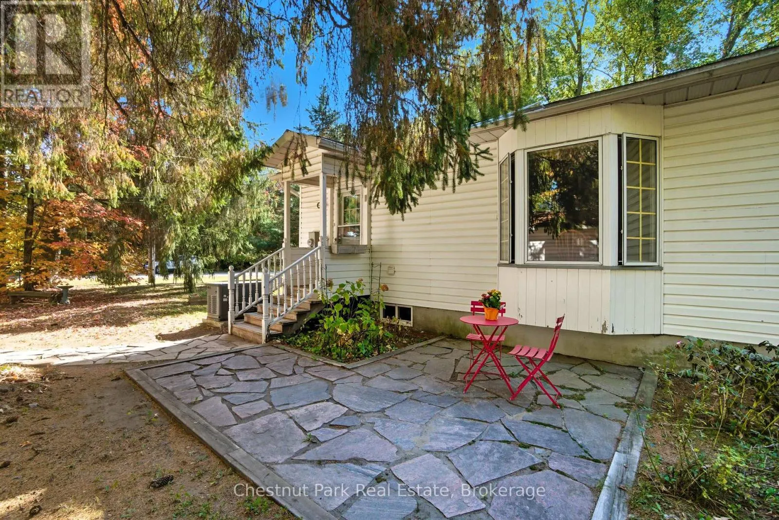 14 DICKIE STREET