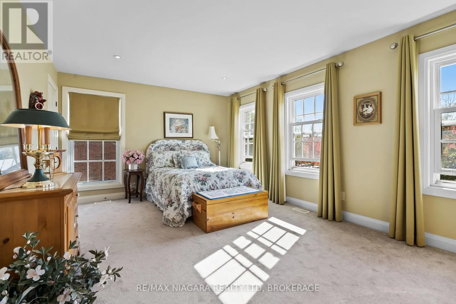 52 GARRISON VILLAGE DRIVE
