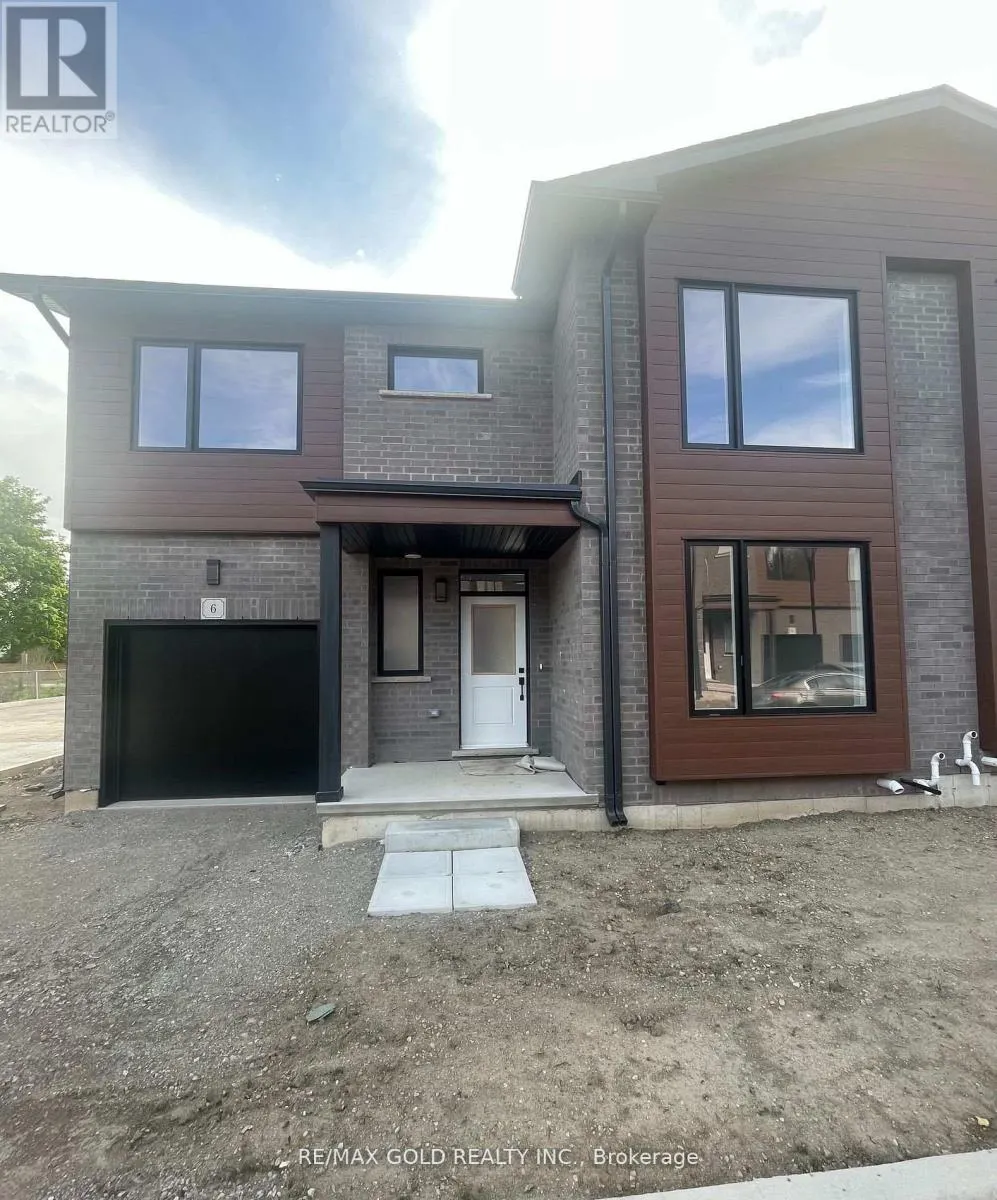 6 - 264 BLAIR ROAD