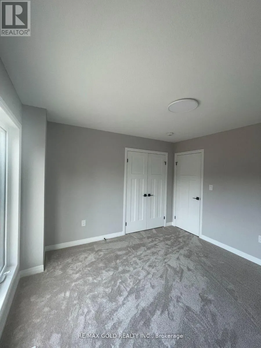 6 - 264 BLAIR ROAD