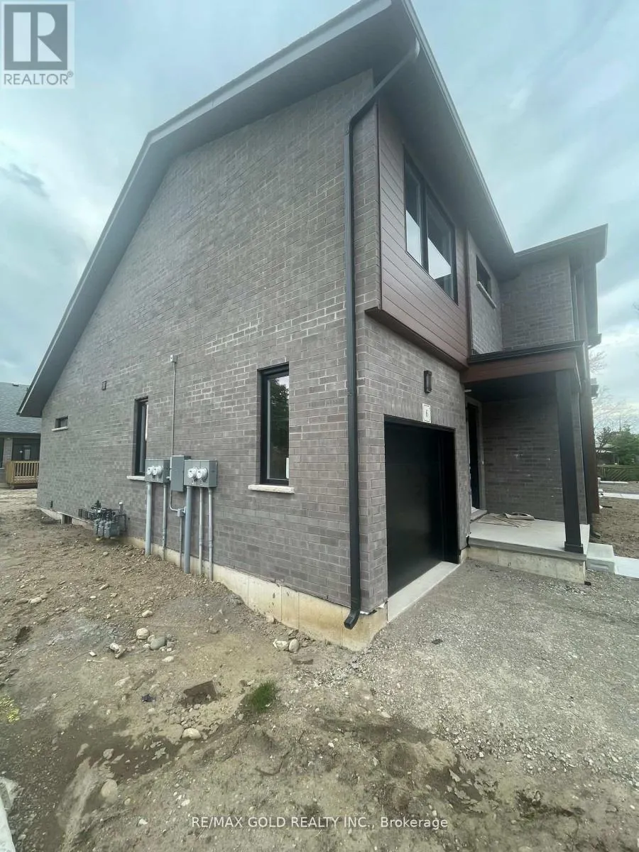 6 - 264 BLAIR ROAD