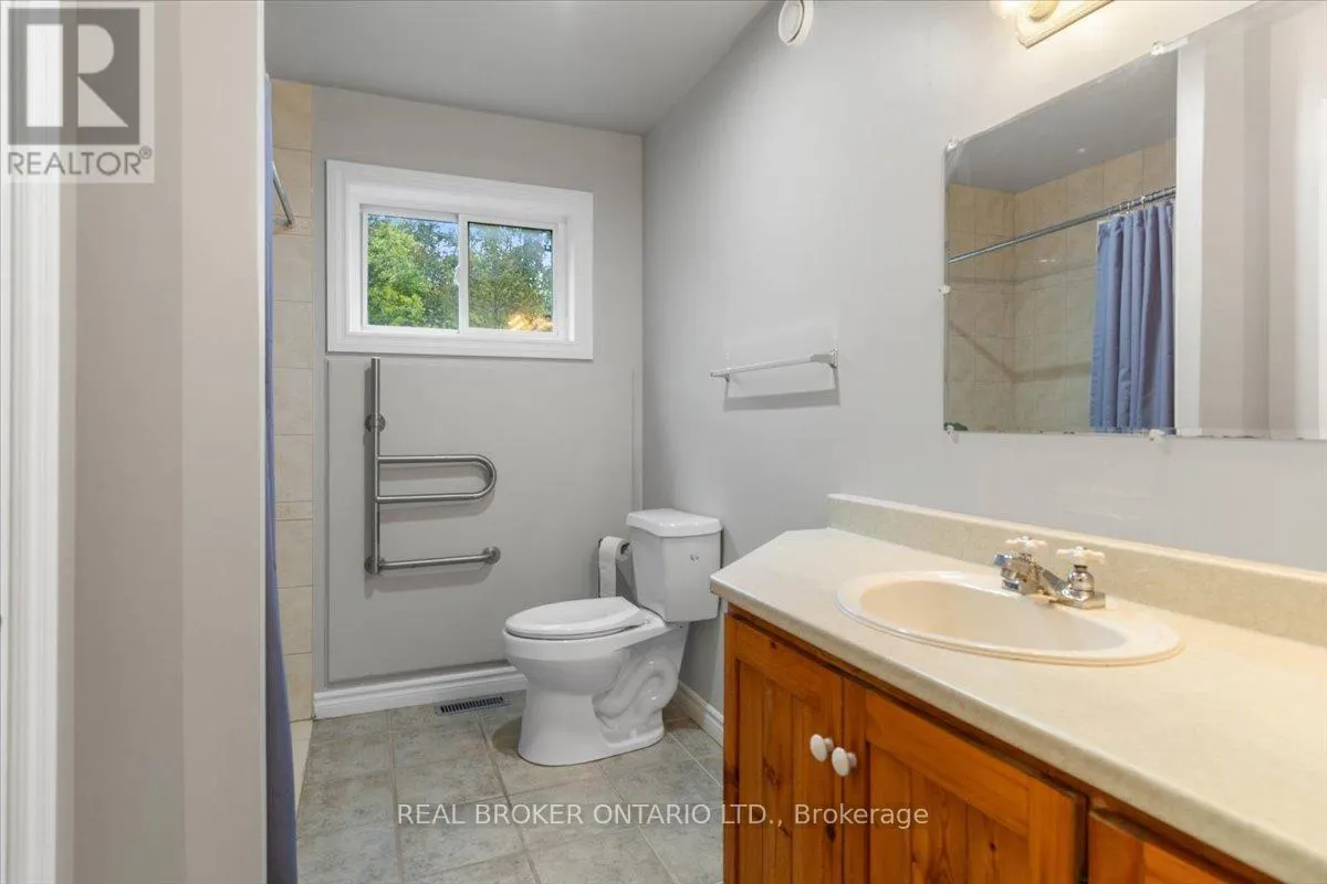 256 CANNIFTON ROAD N