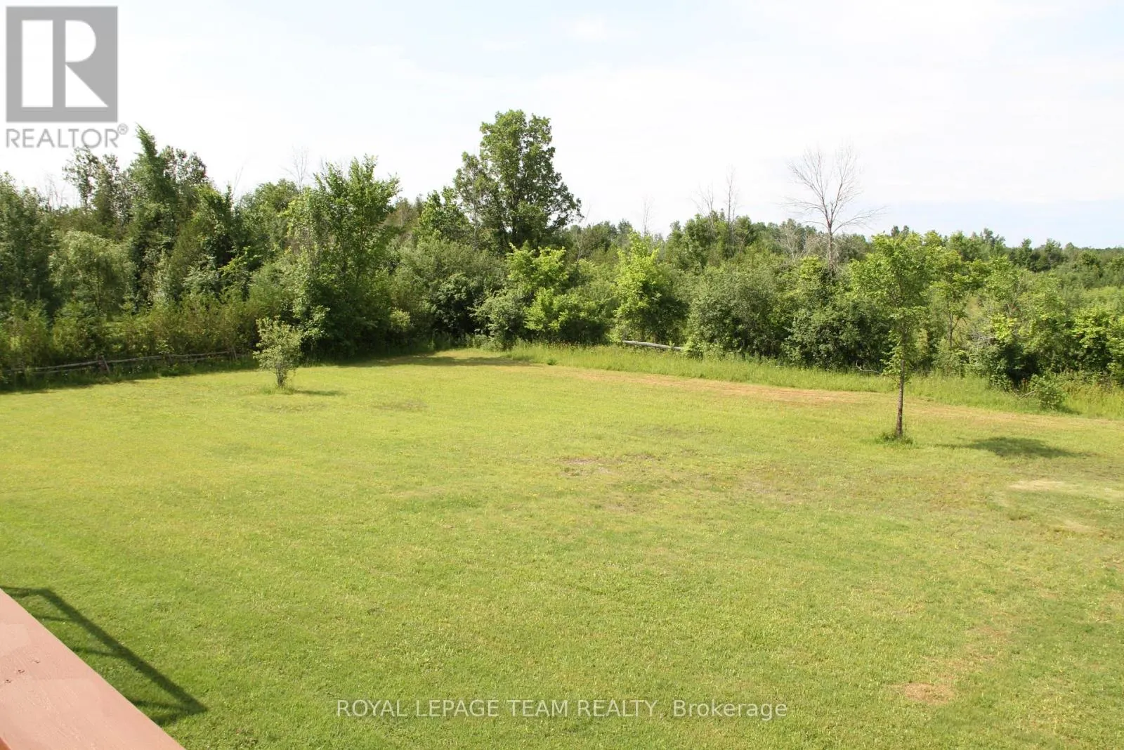195 STONEWOOD DRIVE