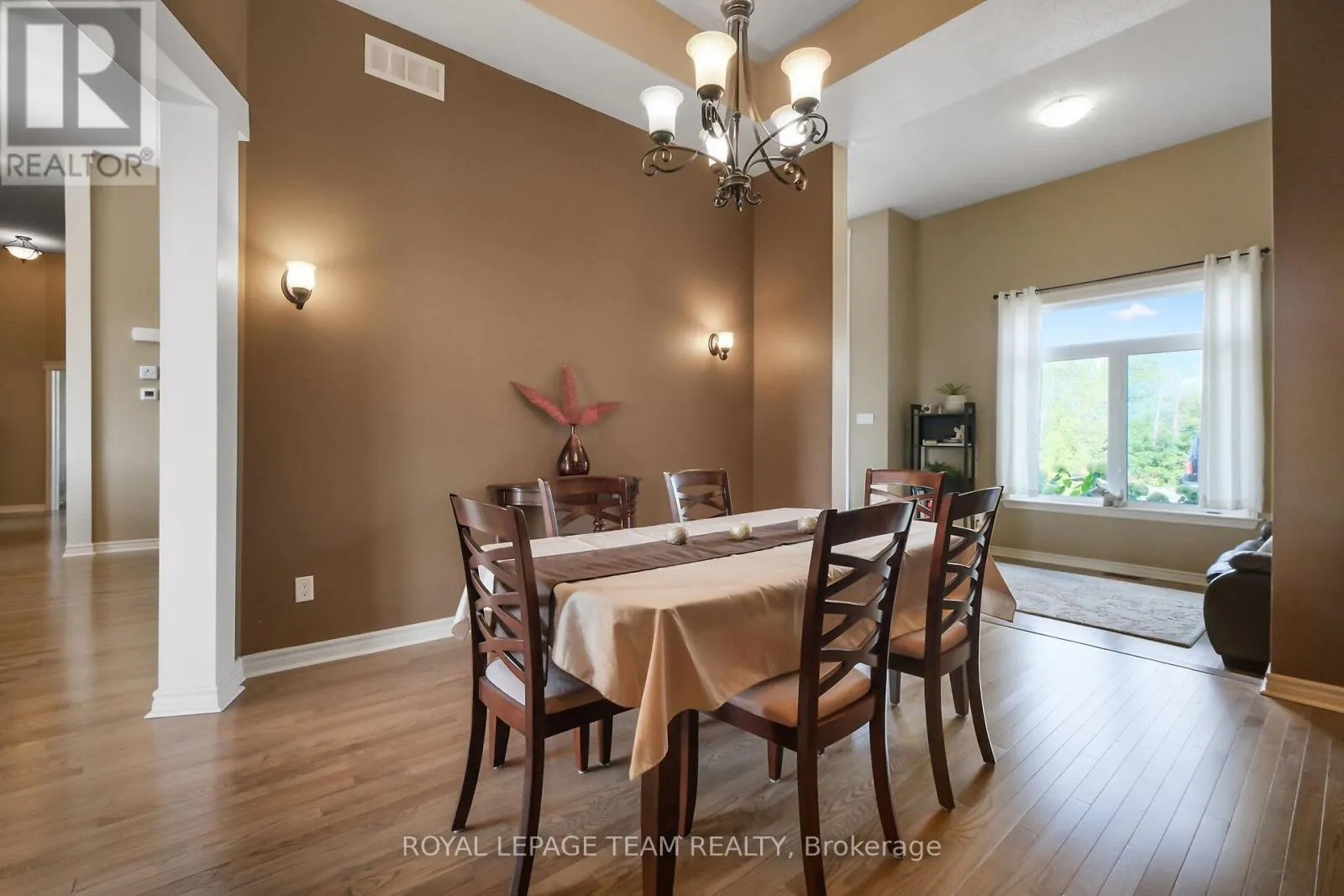 195 STONEWOOD DRIVE