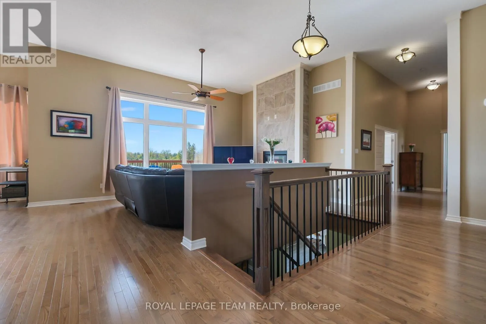 195 STONEWOOD DRIVE