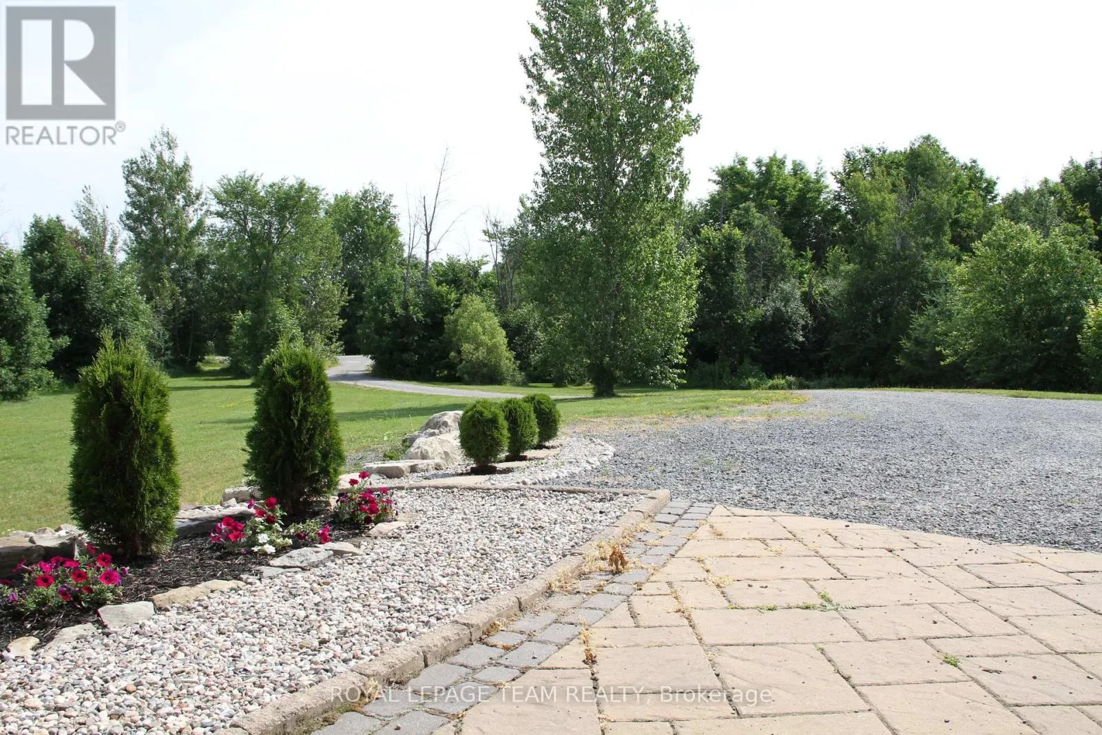 195 STONEWOOD DRIVE
