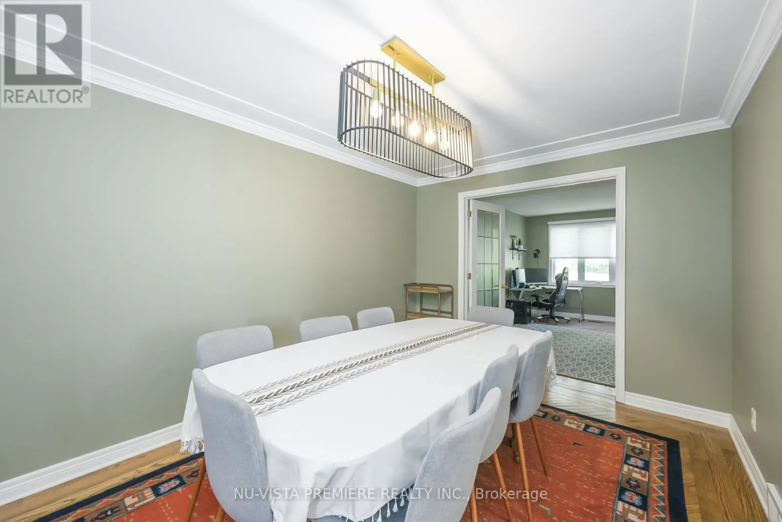 237 CASTLEGROVE BOULEVARD