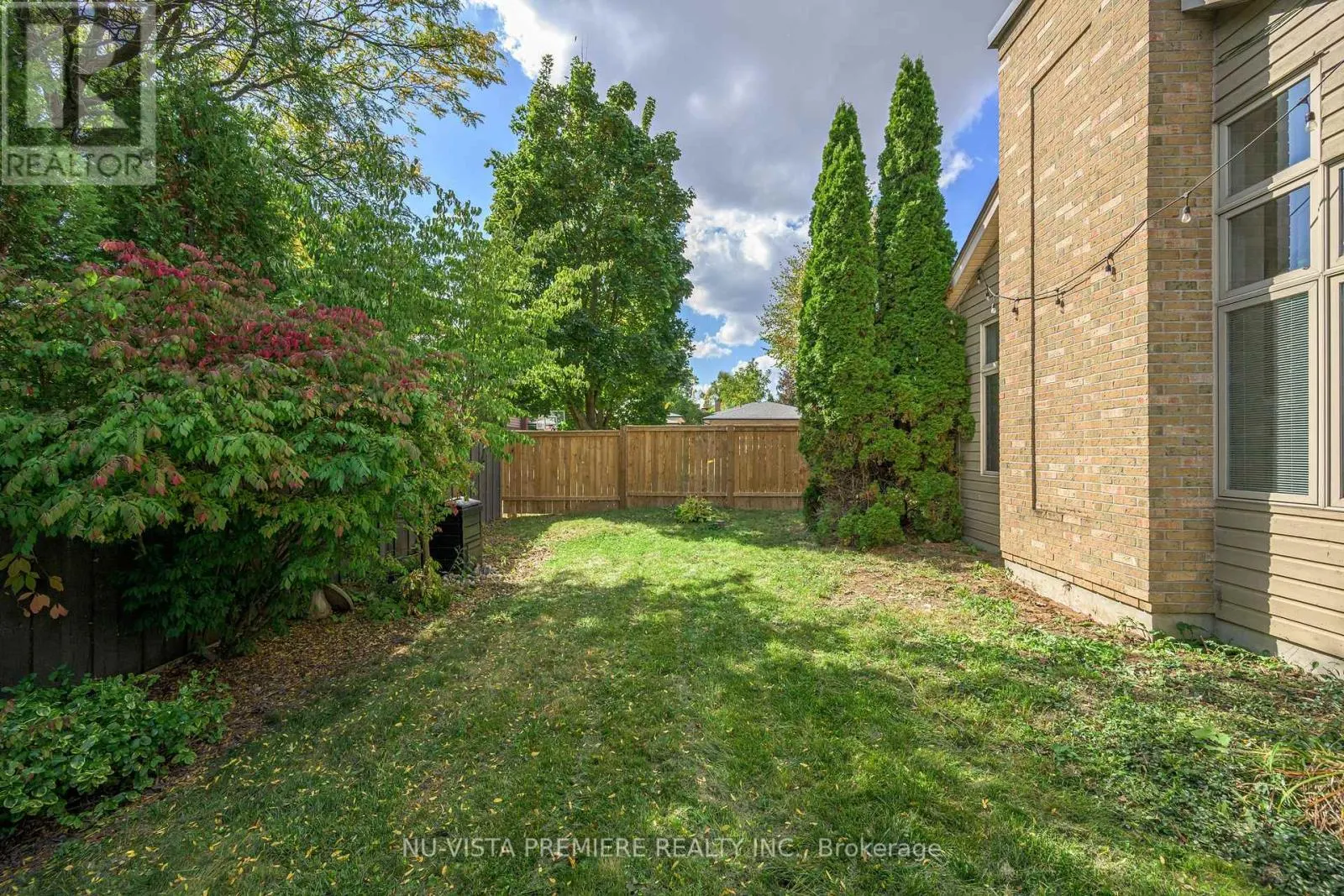 237 CASTLEGROVE BOULEVARD