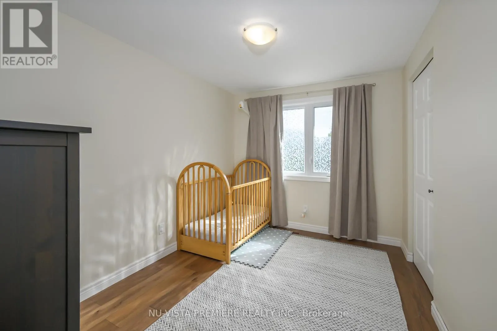 237 CASTLEGROVE BOULEVARD