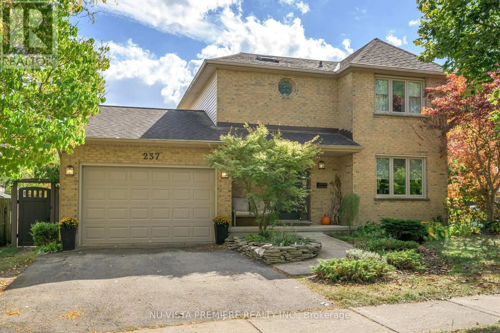237 CASTLEGROVE BOULEVARD