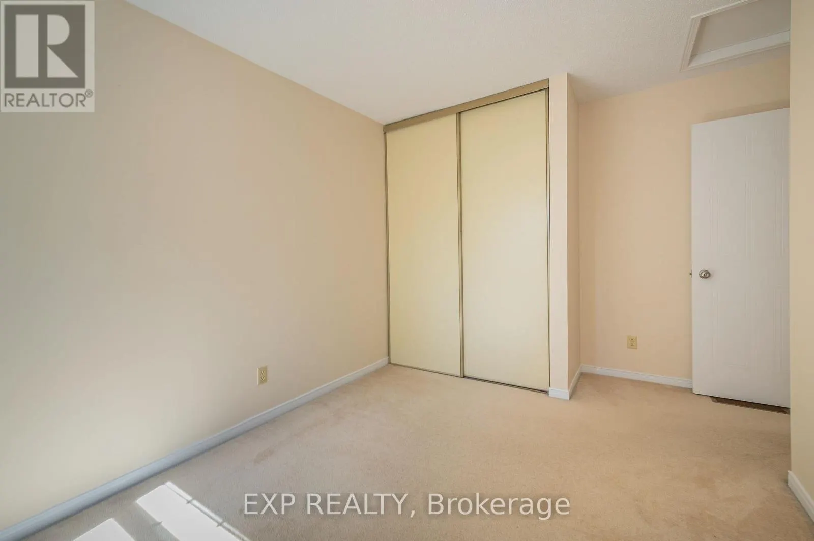 8 - 250 KEATS WAY