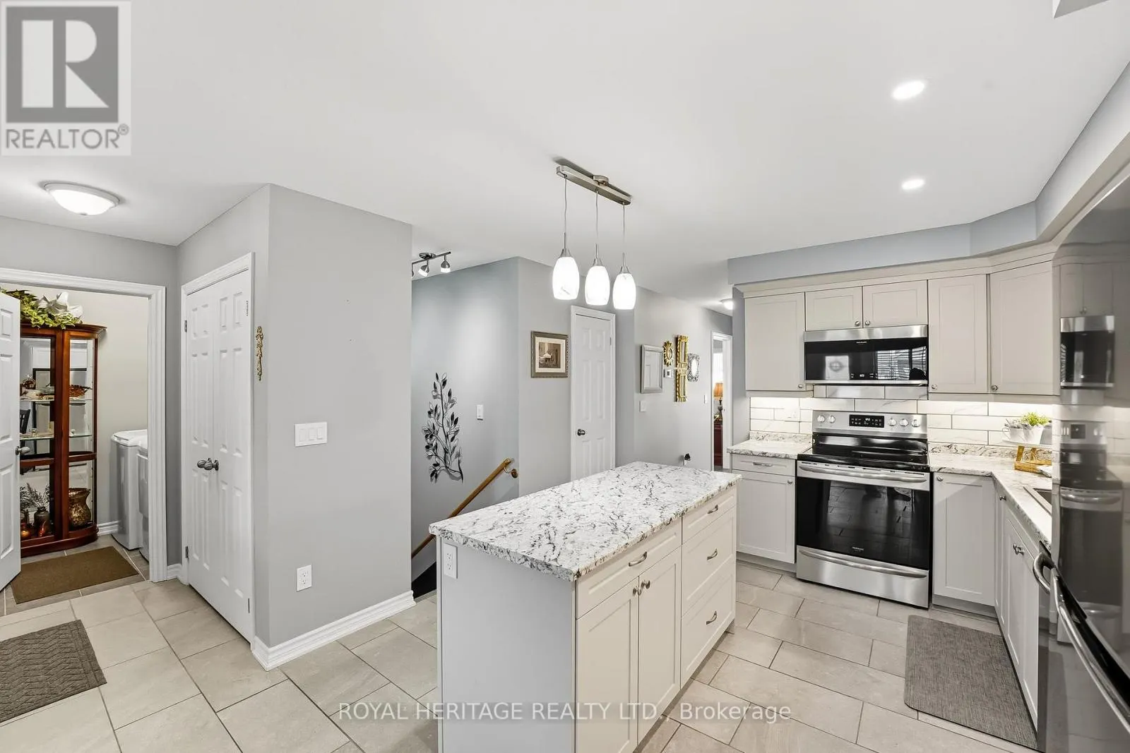 3 BRAEBURN STREET