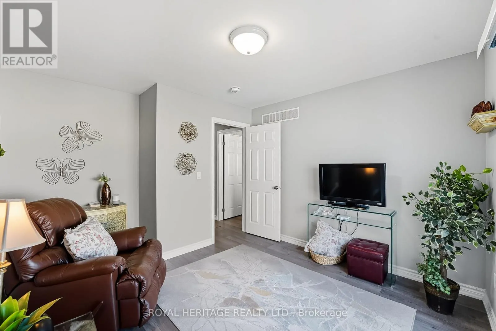 3 BRAEBURN STREET