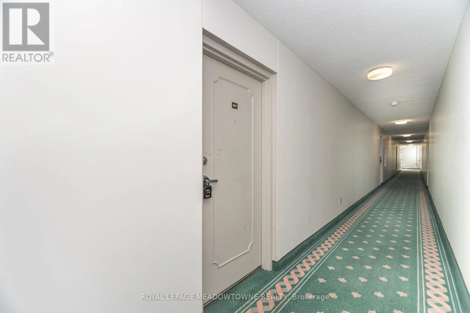 804 - 225 HARVARD PLACE