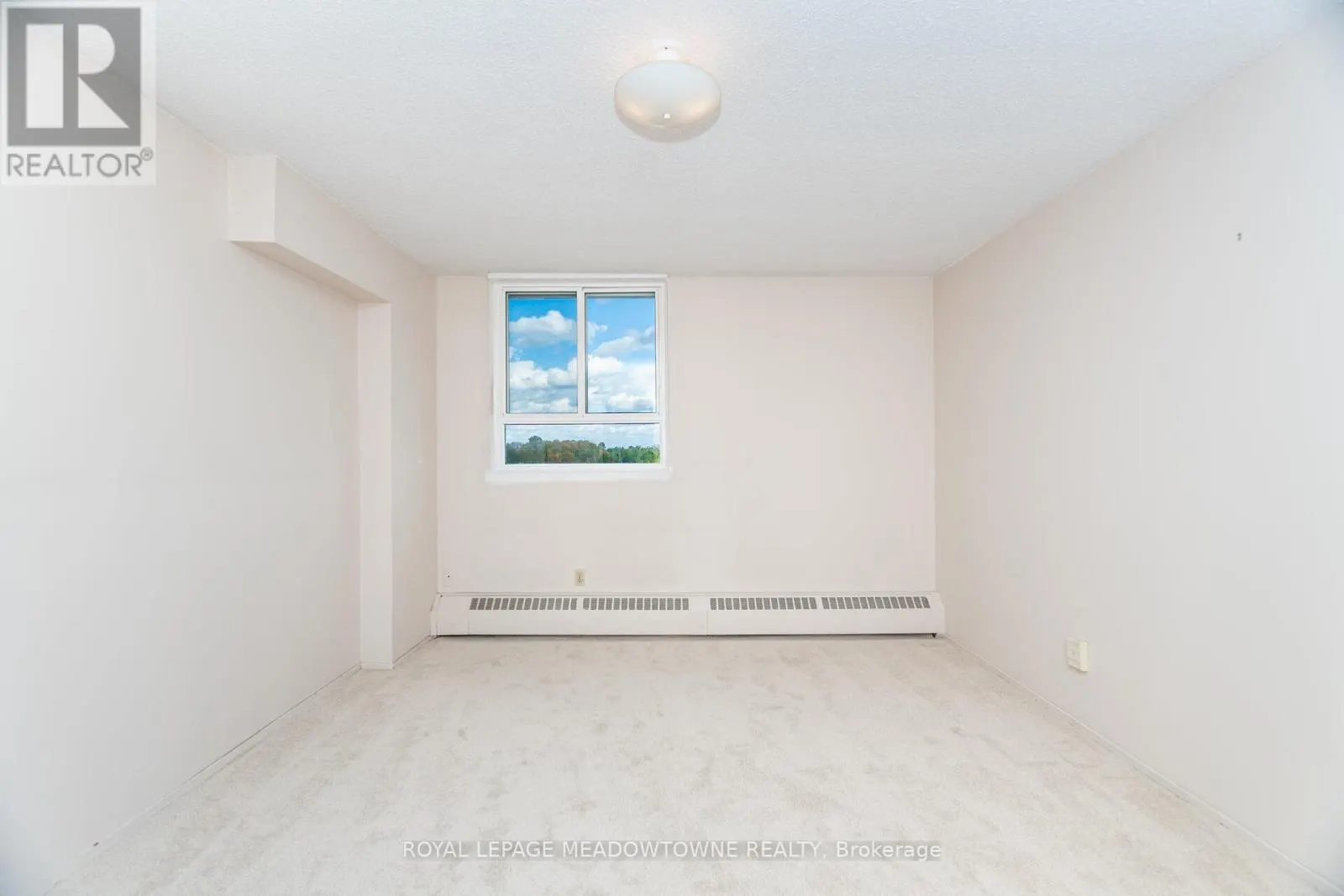 804 - 225 HARVARD PLACE